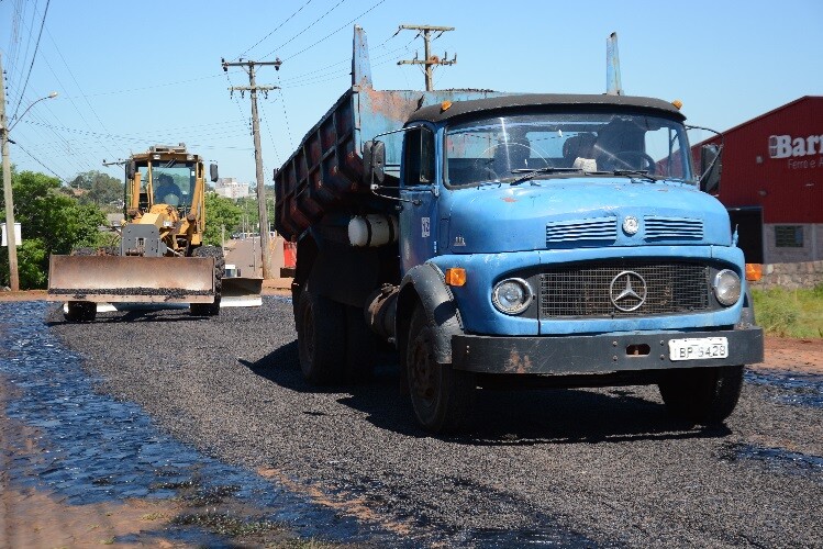 avenida-industrial-recebe-operacao-tapa-buracos