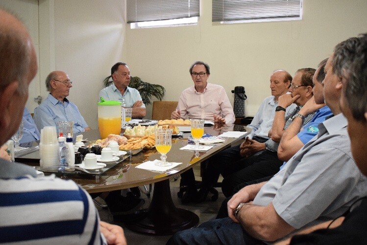 administracao-municipal-realiza-cafe-com-o-prefeito