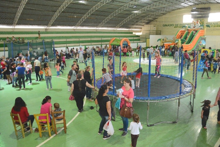 pimcrianca-feliz-realiza-celebracao-do-mes-da-crianca