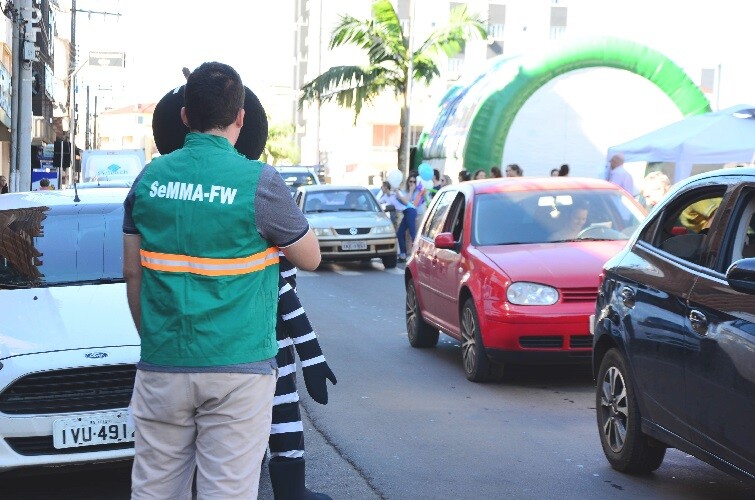 acao-de-conscientizacao-sobre-o-combate-aos-pernilongos-e-realizada