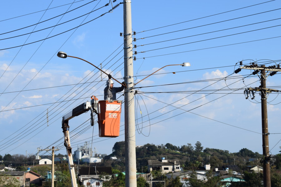 prefeitura-inicia-substituicao-da-iluminacao-publica-por-tecnologia-led