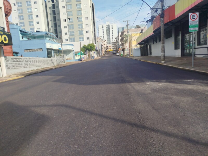 rua-alfredo-haubert-recebe-pavimentacao