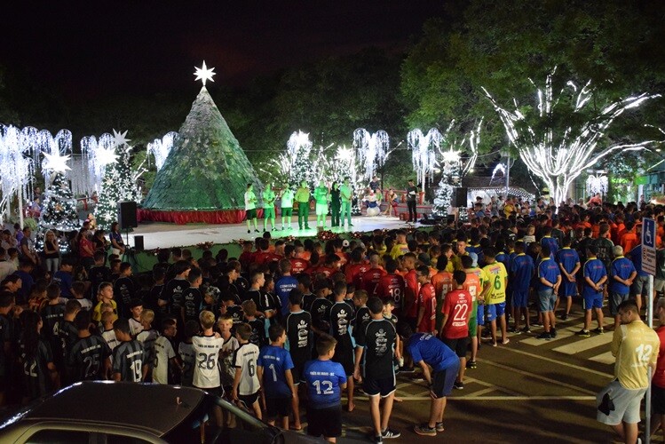 abertura-oficial-da-copa-frederiquense-reune-centenas-de-pessoas