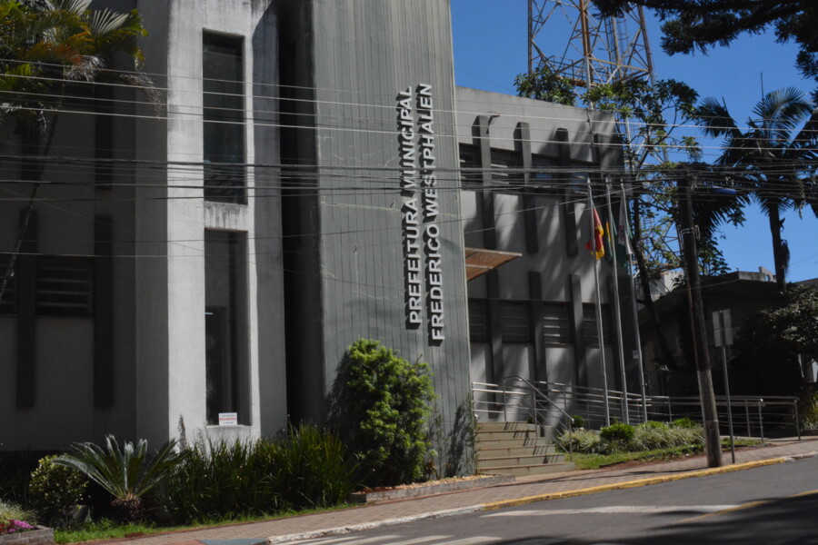 prefeitura-de-frederico-westphalen-adotara-turno-unico-a-partir-de-outubro