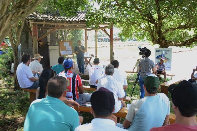 tarde-de-campo-e-realizado-no-distrito-de-castelinho