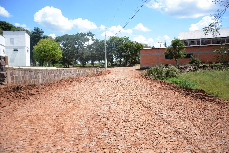 secretaria-da-agricultura-realiza-melhorias-na-linha-21-de-abril