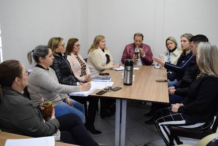 aci-e-cdl-integrarao-comissao-organizadora-do-frederico-em-luz