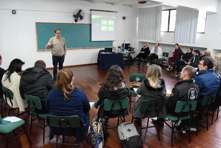 formacao-promovida-pela-smec-envolve-a-comunidade-e-artistas-locais