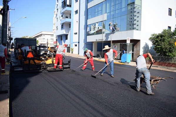 iniciam-as-obras-do-recapeamento-asfaltico-na-area-central