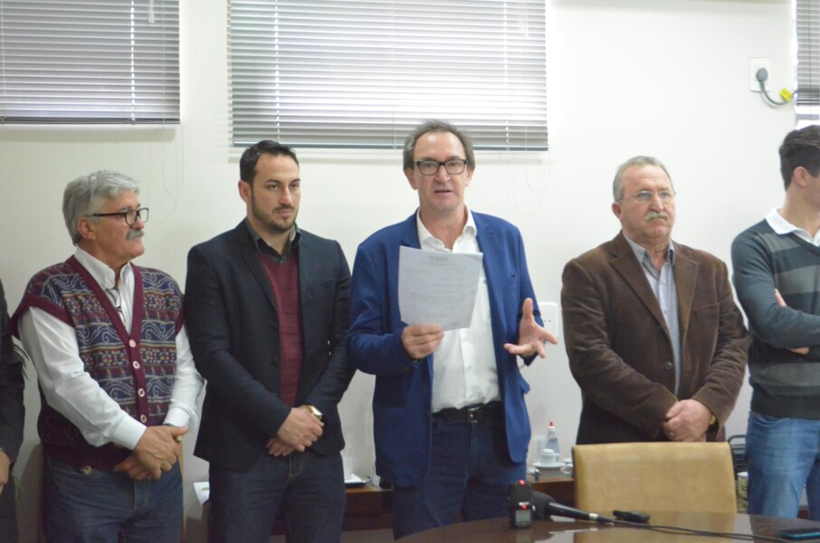 entrevista-coletiva-marca-anuncio-oficial-da-construcao-das-passarelas