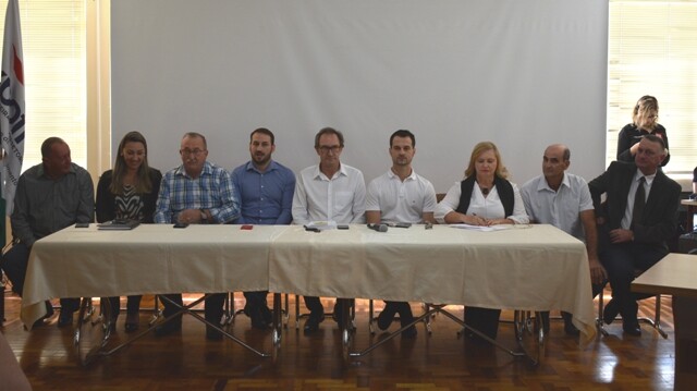 administracao-municipal-empossa-novos-secretarios