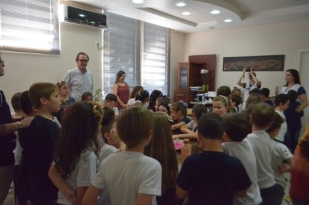 alunos-do-colegio-auxiliadora-realizam-visita-ao-prefeito-municipal