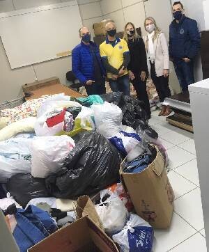 secretaria-de-assistencia-social-recebe-doacoes-de-agasalhos-e-alimentos