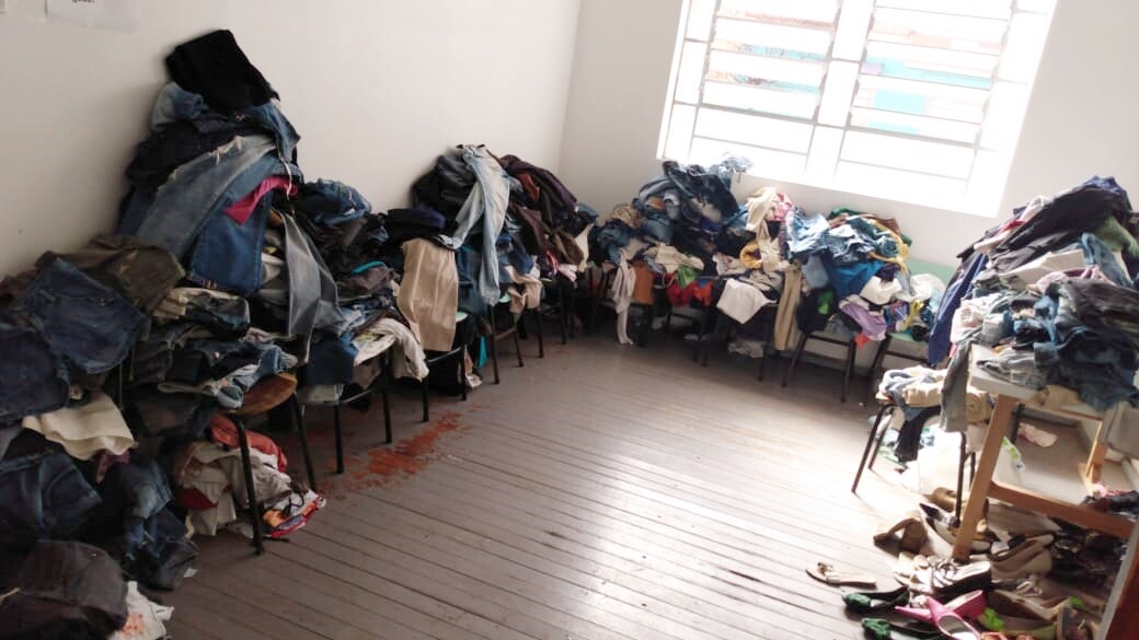 agasalhos-sao-distribuidos-para-familias-frederiquenses