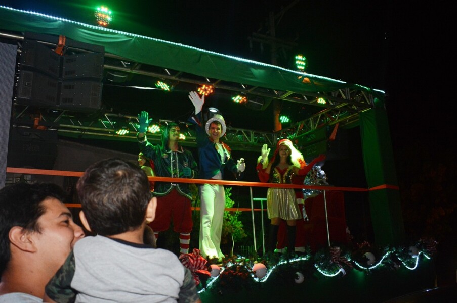 serenata-show-especial-de-natal-encanta-comunidade