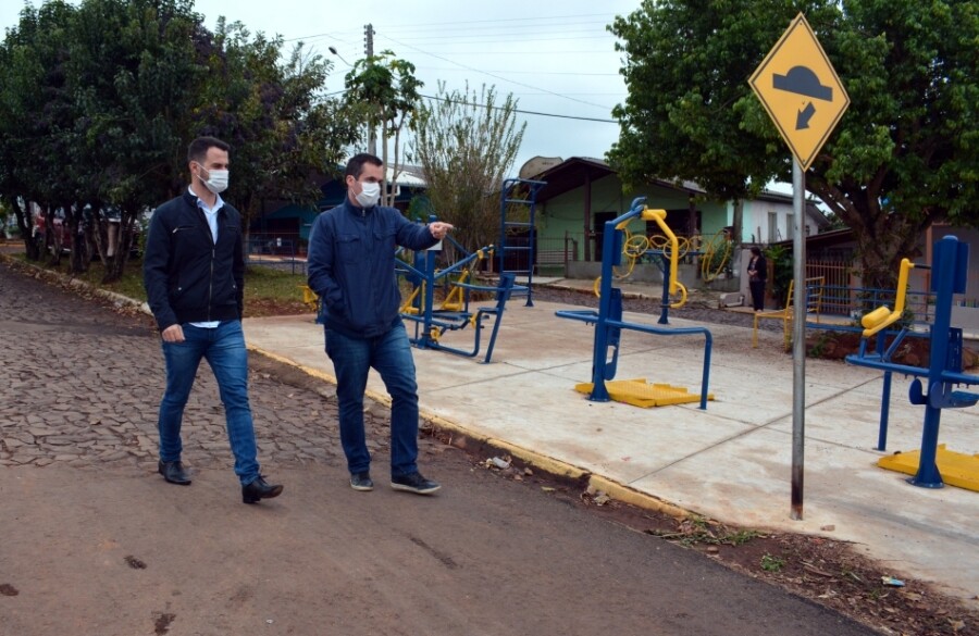 vice-prefeito-joao-vendruscolo-visita-bairro-sao-francisco-de-paula