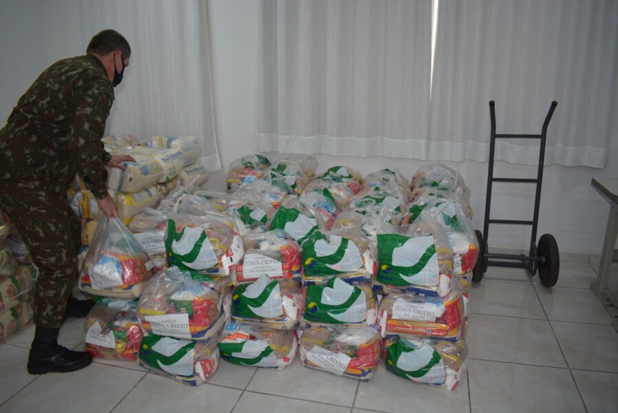 cras-de-frederico-westphalen-recebe-cestas-basicas