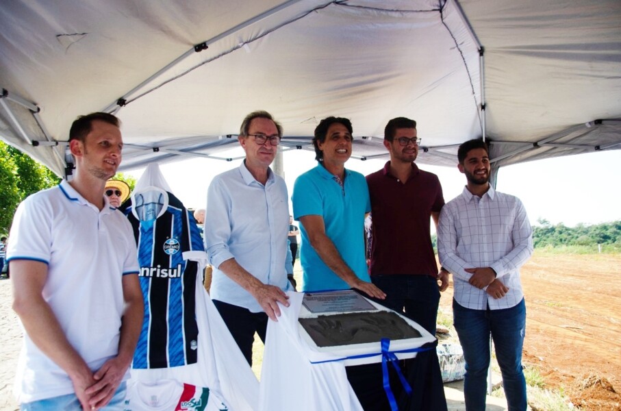administracao-municipal-inaugura-calcamento-no-bairro-faguense