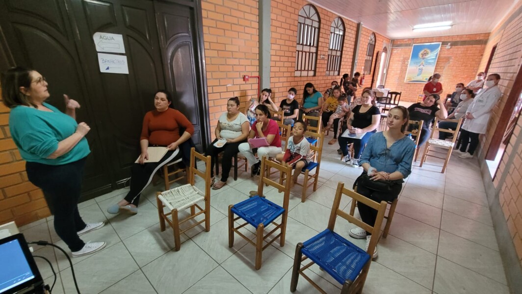 gravidas-recebem-orientacoes-durante-1-encontro-de-gestantes-em-fw