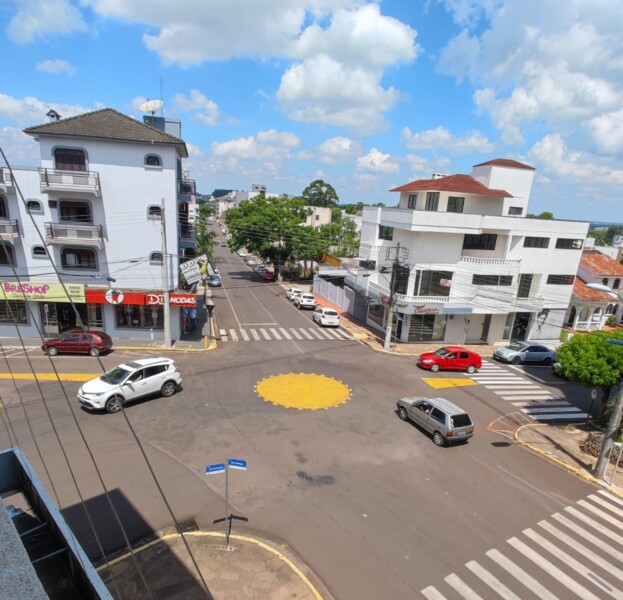 departamento-de-transito-de-fw-da-dicas-de-como-evitar-acidentes-nas-rotatorias