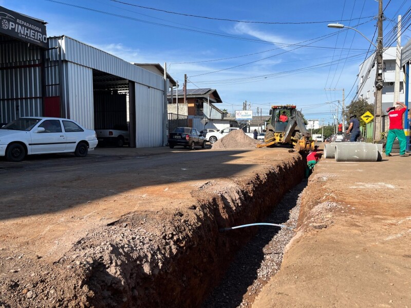 prefeitura-inicia-obras-de-revitalizacao-da-rua-vicente-dutra-no-bairro-fatima