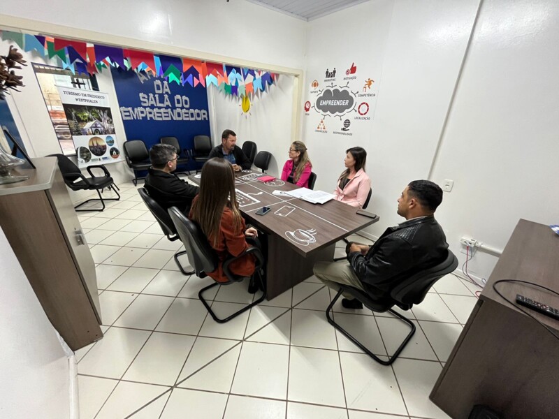 programa-mais-frederico-agro-beneficia-mais-de-vinte-produtores-rurais-do-municipio