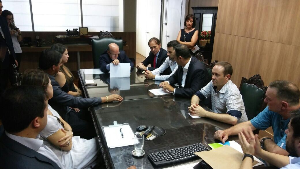 liderancas-municipais-realizam-reuniao-com-o-secretario-estadual-de-seguranca-publica