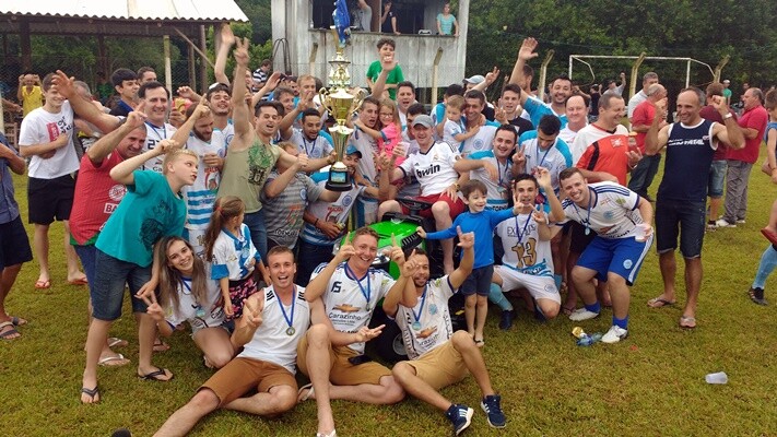 castelinho-fatura-os-dois-titulos-do-campeonato-integracao