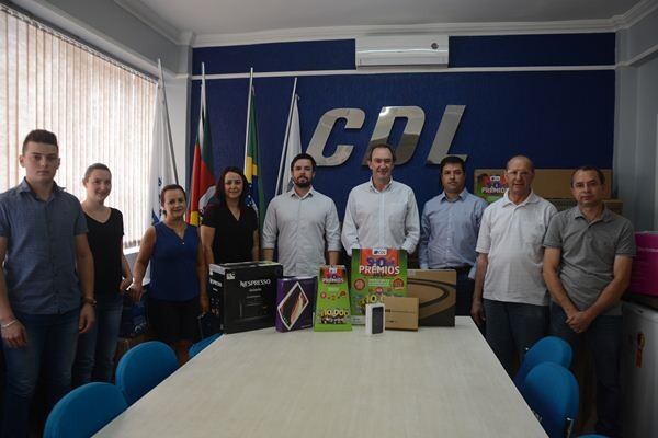 premios-para-a-campanha-show-de-premios-sao-entregues-a-cdl