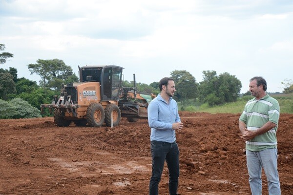 mais-de-7-mil-m-de-terraplanagem-e-realizado-pela-administracao-municipal