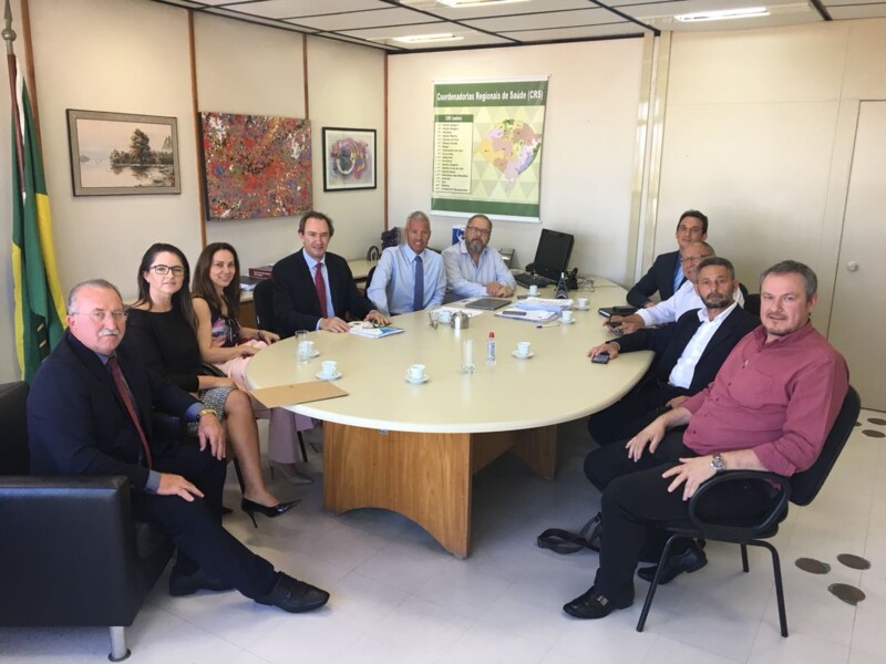 comitiva-municipal-realiza-reuniao-com-o-secretario-estadual-de-saude