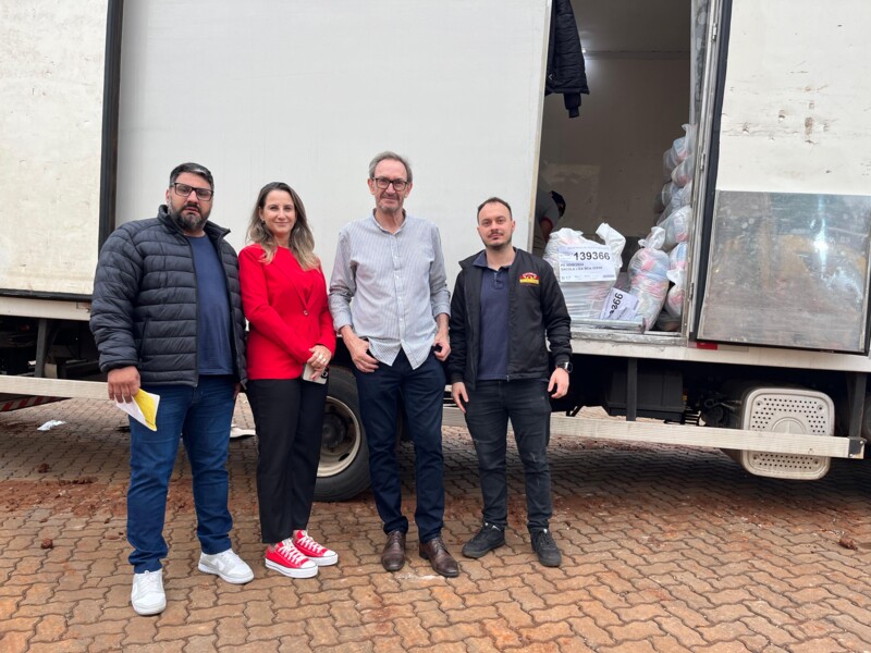 prefeitura-de-fw-viabiliza-destinacao-de-cestas-basicas-a-colaboradores-da-frangos-piovesan