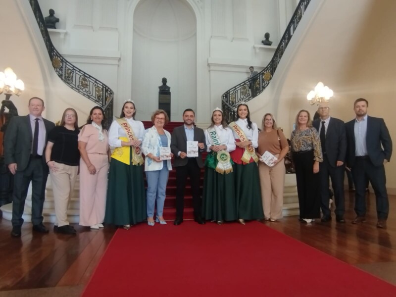 comitiva-da-expofred-2025-realiza-agenda-em-porto-alegre