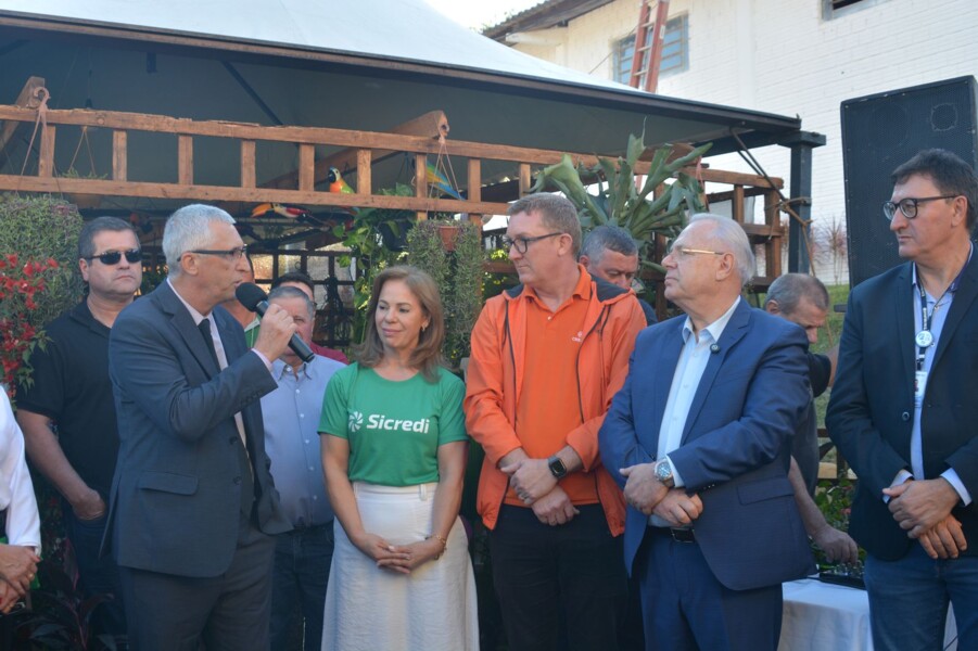 primeiro-dia-da-expofred-2025-reune-autoridades-entidades-e-publico-no-parque-de-exposicoes