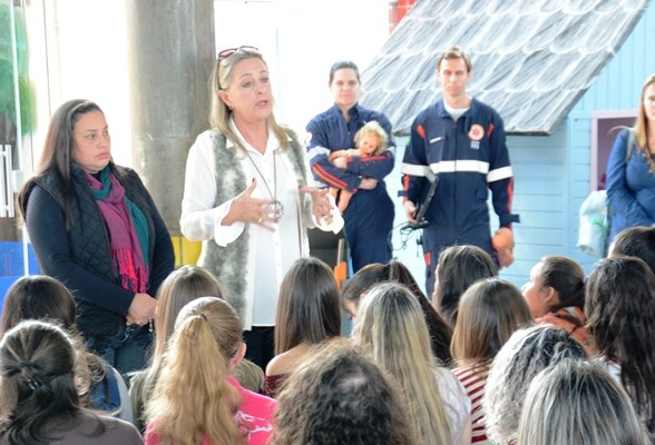 atendentes-de-educacao-infantil-tem-treinamento-com-equipe-do-samu