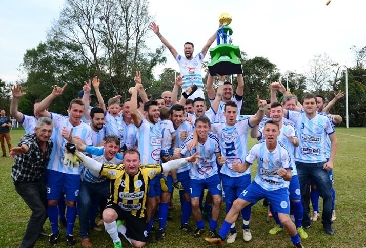 castelinho-sagra-se-campeao-da-copa-uniao-de-futebol-de-campo