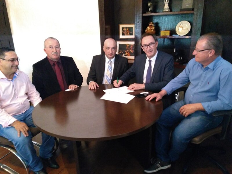 convenio-para-a-construcao-do-setor-de-oncologia-e-assinado