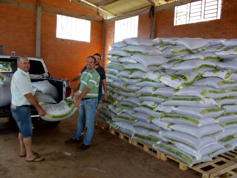 secretaria-da-agricultura-realiza-entrega-de-sementes